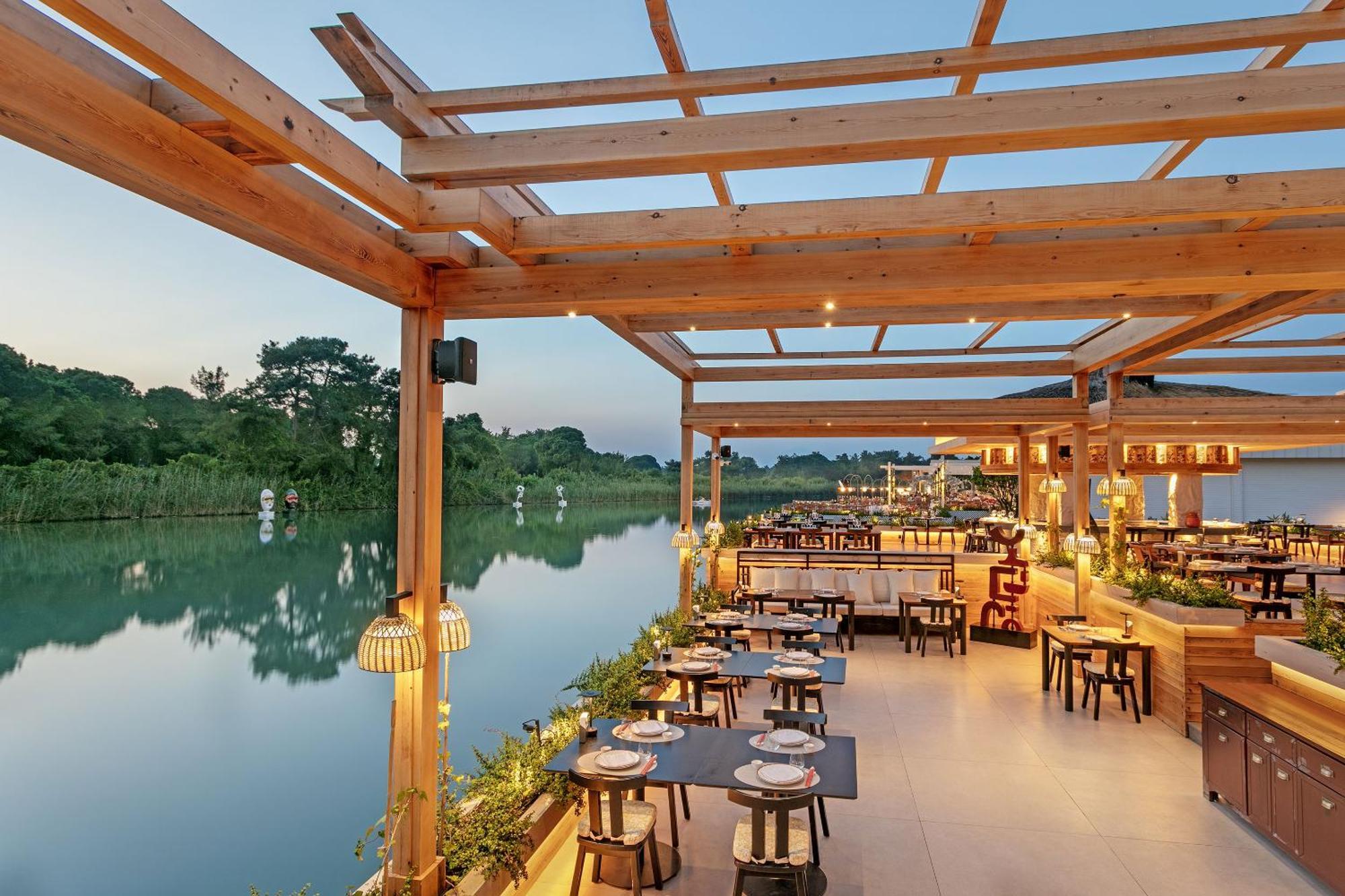Hotel Titanic Deluxe Golf Belek Exteriér fotografie